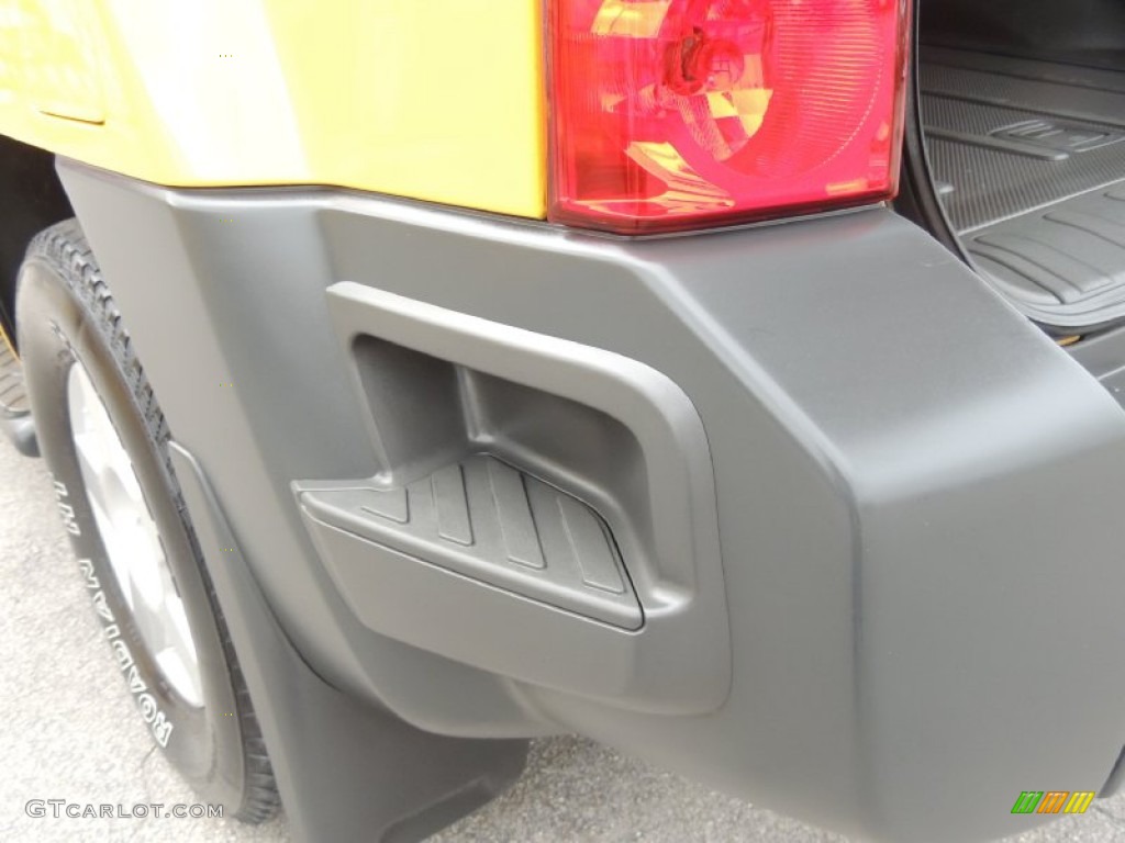 2005 Xterra SE - Solar Yellow / Steel/Graphite photo #19