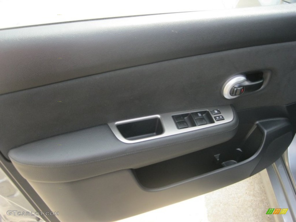 2012 Versa 1.8 SL Hatchback - Magnetic Gray Metallic / Charcoal photo #14