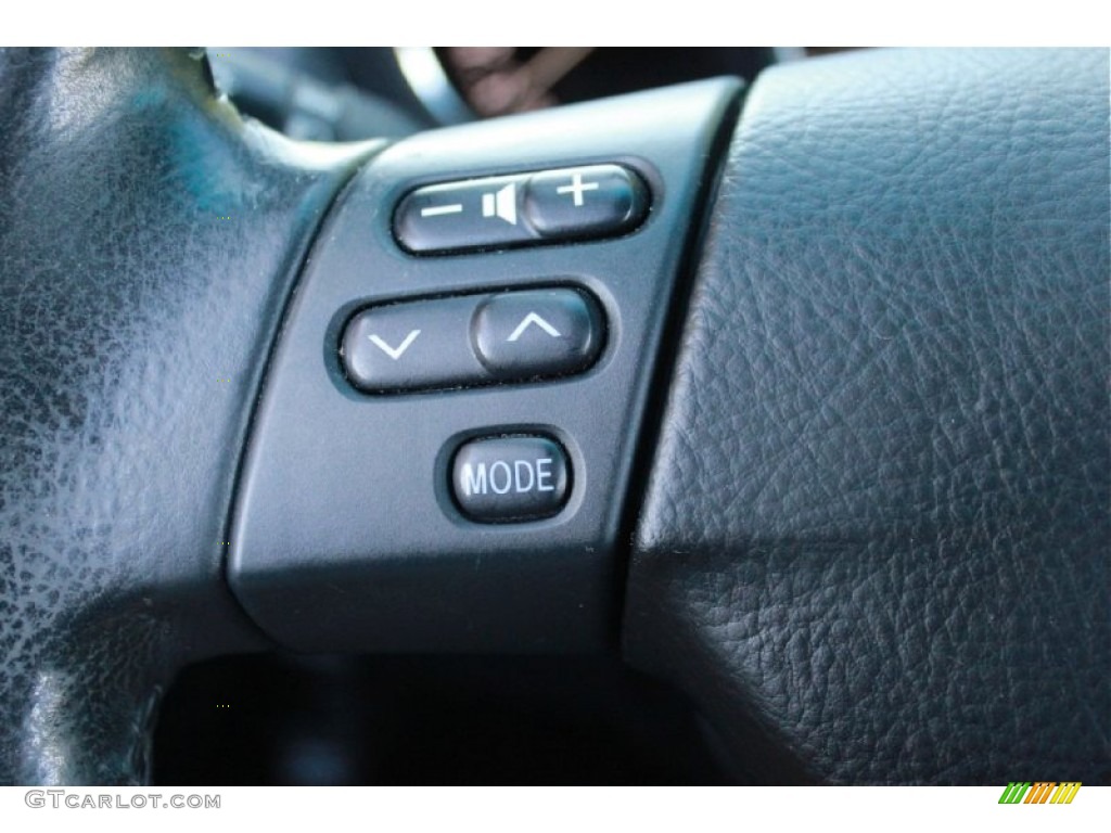 2005 Lexus RX 330 Controls Photo #81596265