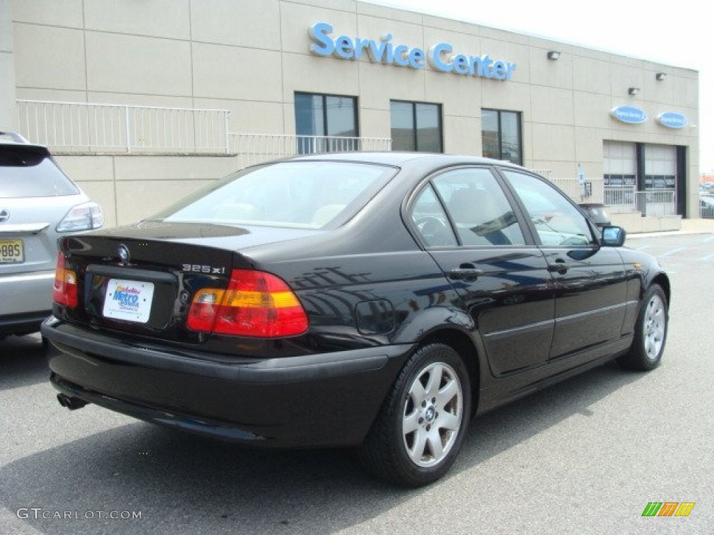 2002 3 Series 325xi Sedan - Jet Black / Sand photo #4