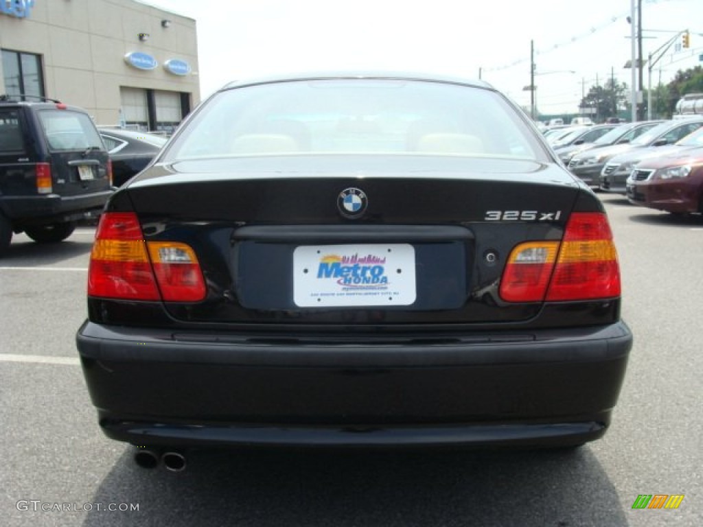 2002 3 Series 325xi Sedan - Jet Black / Sand photo #5