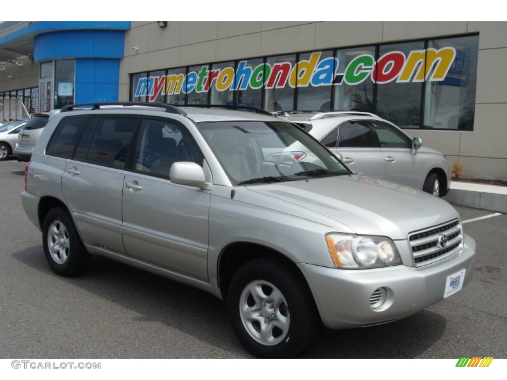 2002 Highlander V6 - Millennium Silver Metallic / Charcoal photo #1