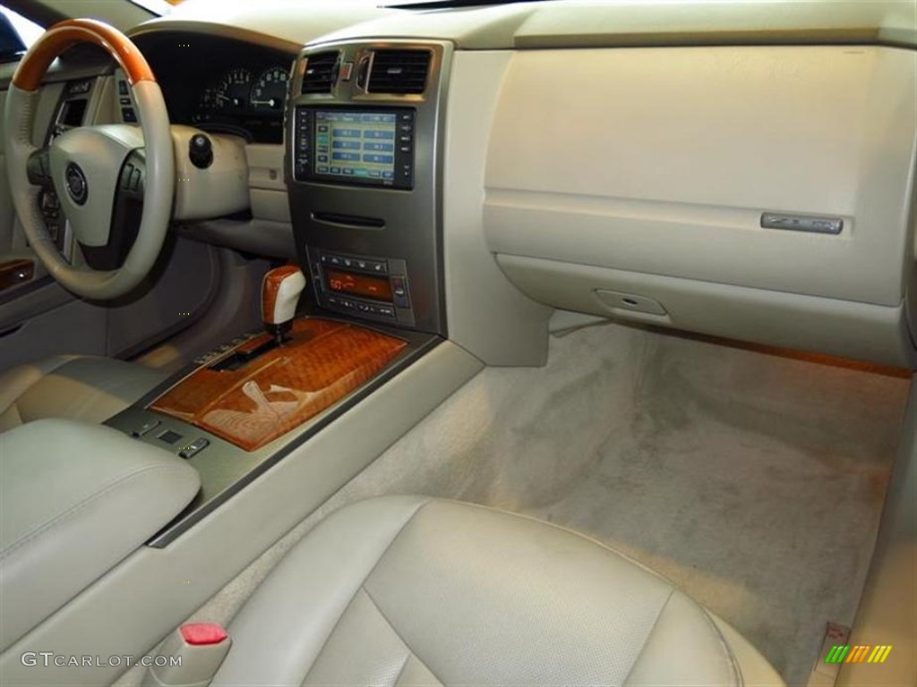 2004 Cadillac XLR Roadster Dashboard Photos