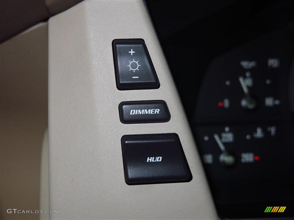 2004 Cadillac XLR Roadster Controls Photo #81597489