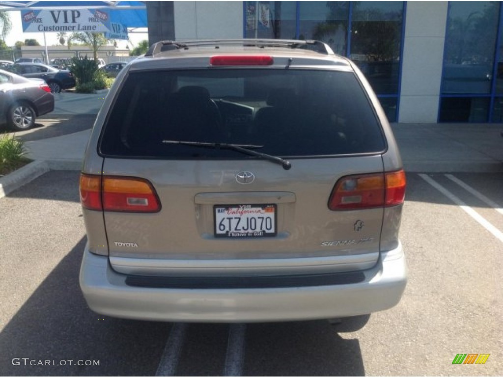 1999 Sienna XLE - Sable Pearl / Oak Beige photo #4