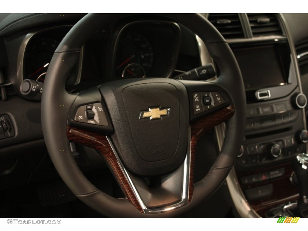 2013 Chevrolet Malibu LTZ Jet Black Steering Wheel Photo #81600007