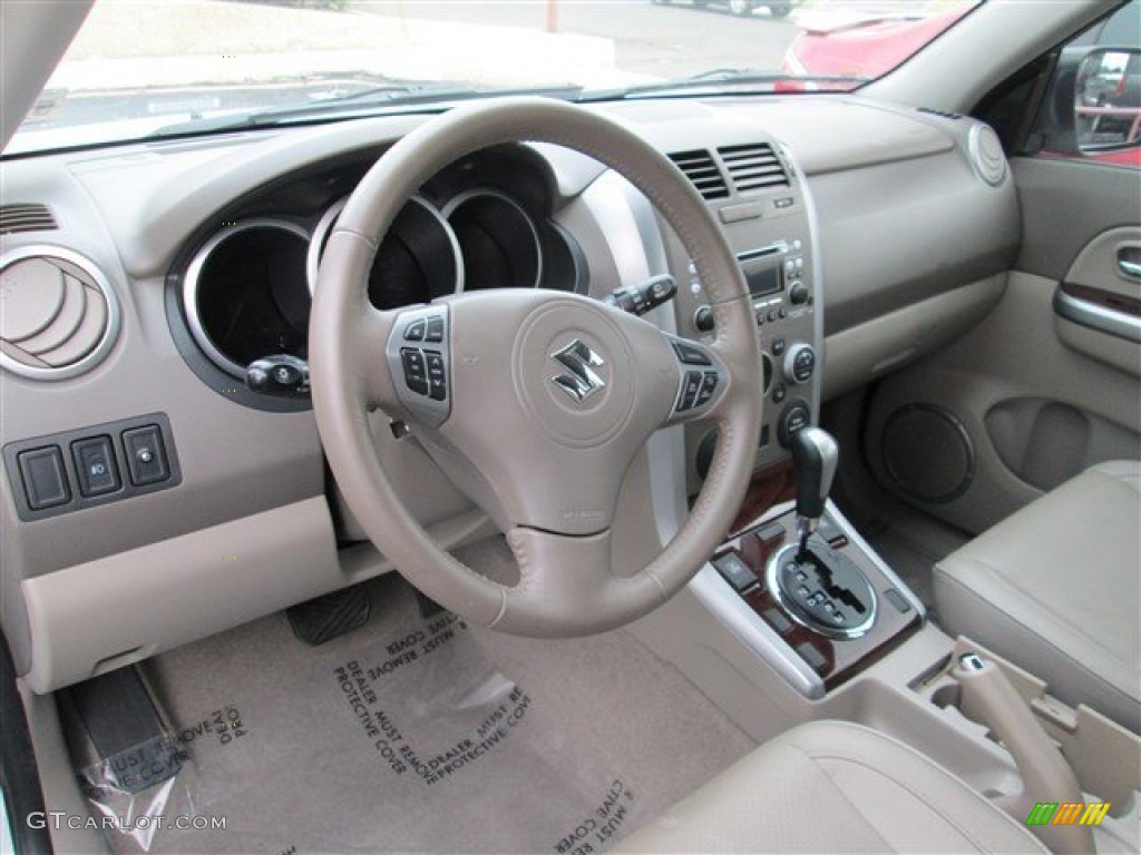 2011 Grand Vitara Limited - White Water Pearl / Beige photo #13