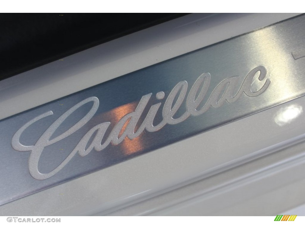 2013 Cadillac CTS Coupe Marks and Logos Photos