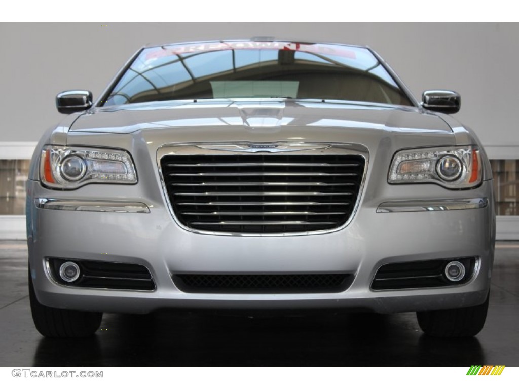 2012 300 Limited - Bright Silver Metallic / Black photo #8