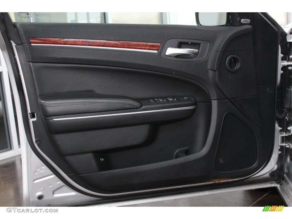 2012 Chrysler 300 Limited Black Door Panel Photo #81609150