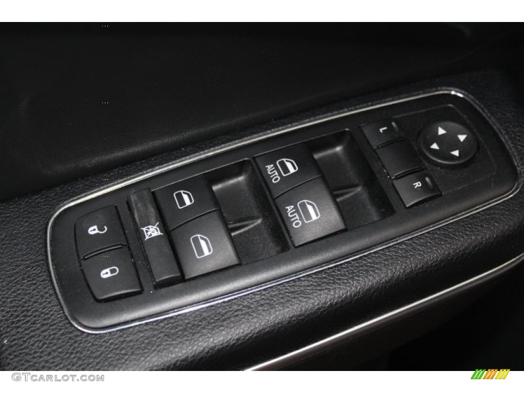 2012 300 Limited - Bright Silver Metallic / Black photo #29