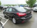 Black - Focus SE Sedan Photo No. 7