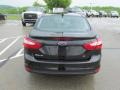 Black - Focus SE Sedan Photo No. 8