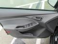 Black - Focus SE Sedan Photo No. 11