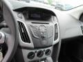 Black - Focus SE Sedan Photo No. 13