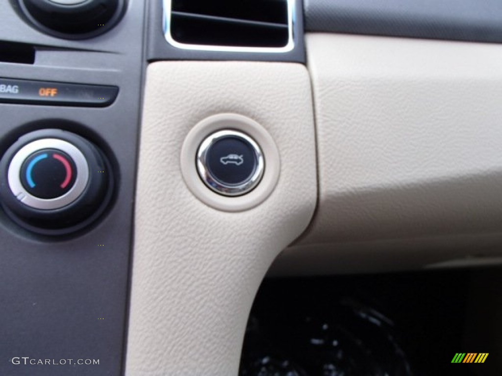 2013 Taurus SE - Kodiak Brown Metallic / Dune photo #23