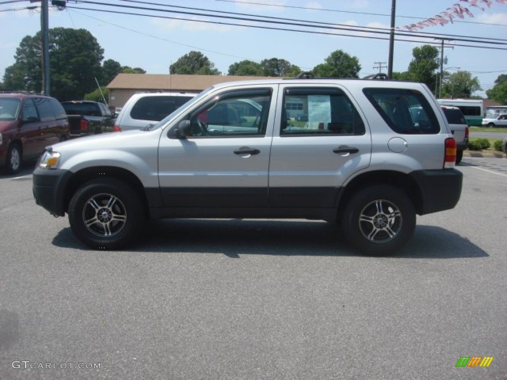 Silver Metallic 2006 Ford Escape XLS Exterior Photo #81610965