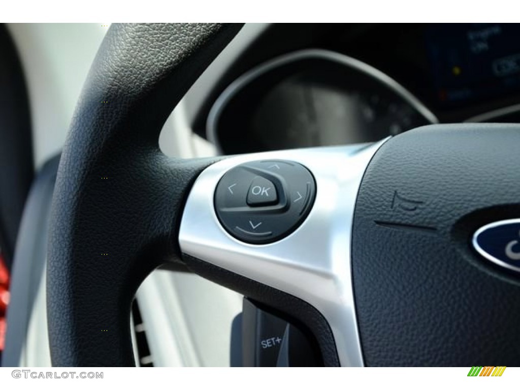 2013 Focus SE Sedan - Ruby Red / Charcoal Black photo #15