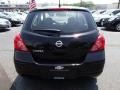 Super Black - Versa 1.8 S Hatchback Photo No. 8