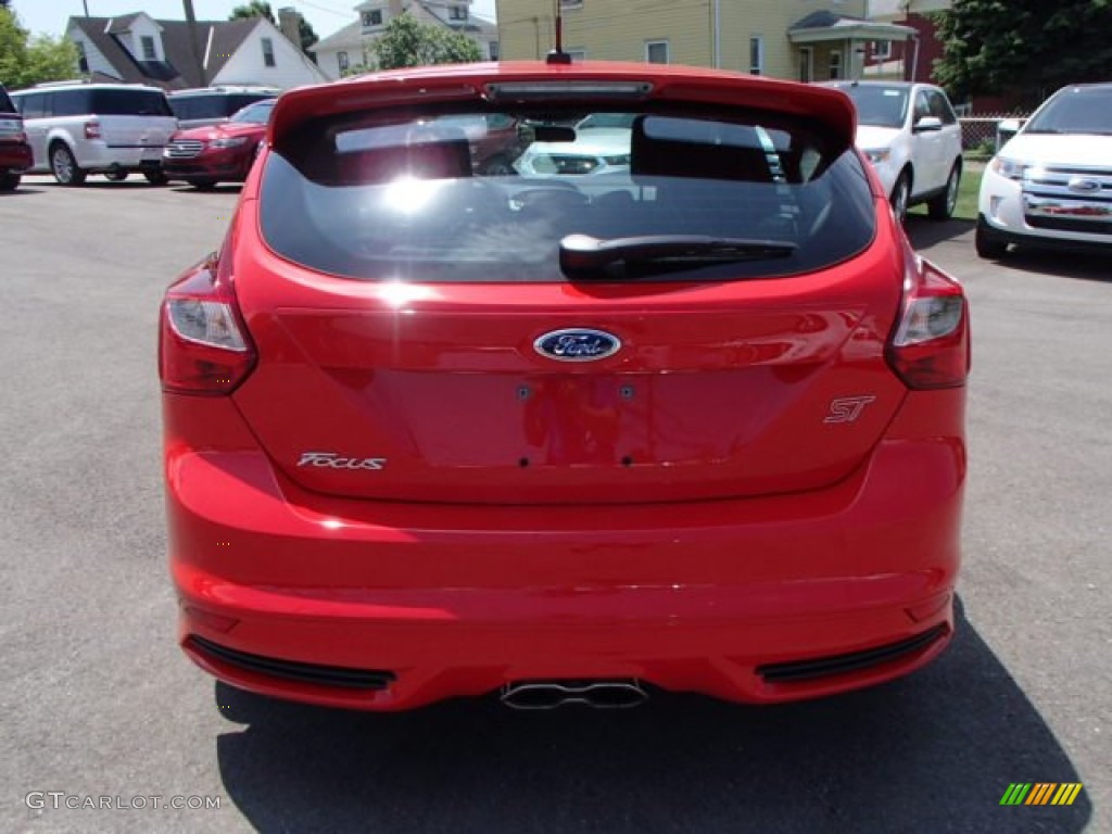 2013 Focus ST Hatchback - Race Red / ST Charcoal Black Full-Leather Recaro Seats photo #6