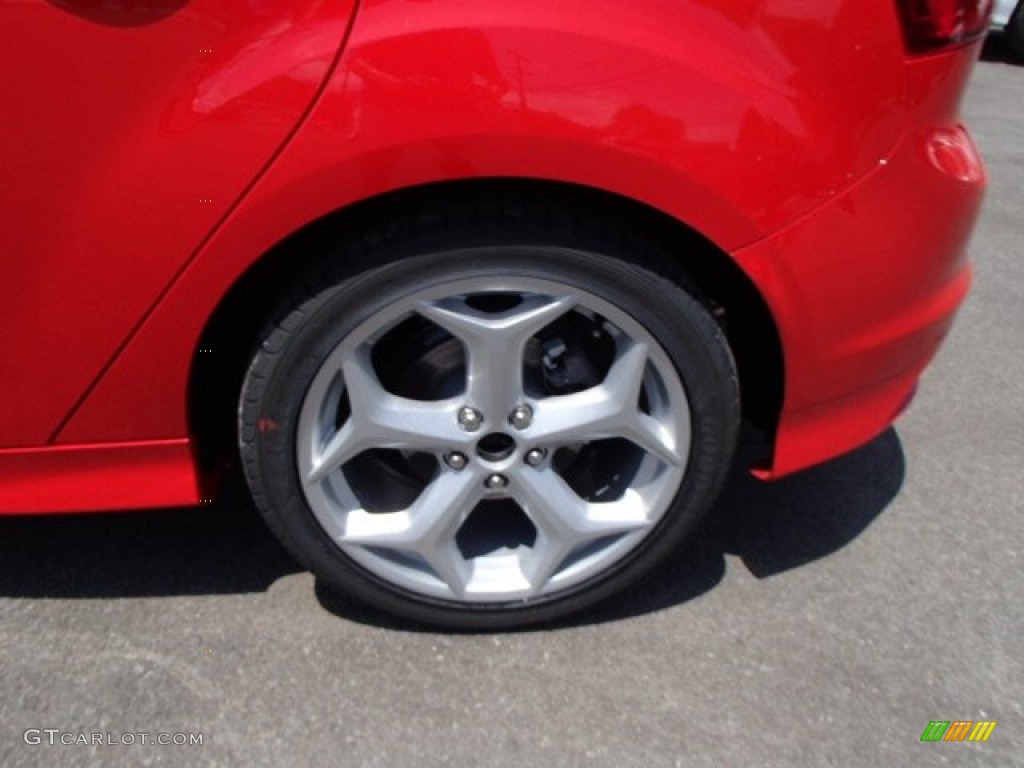 2013 Ford Focus ST Hatchback Wheel Photo #81613852