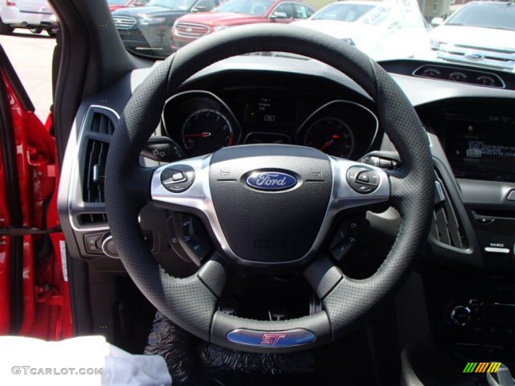 2013 Ford Focus ST Hatchback ST Charcoal Black Full-Leather Recaro Seats Steering Wheel Photo #81614151