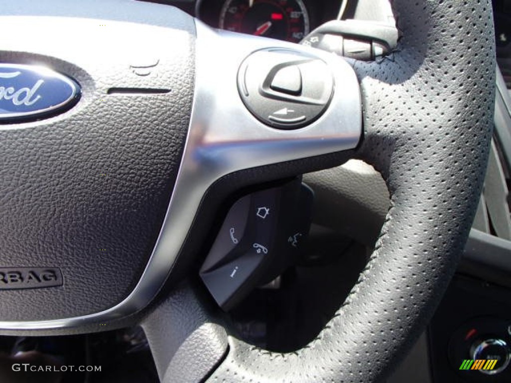 2013 Ford Focus ST Hatchback Controls Photo #81614193