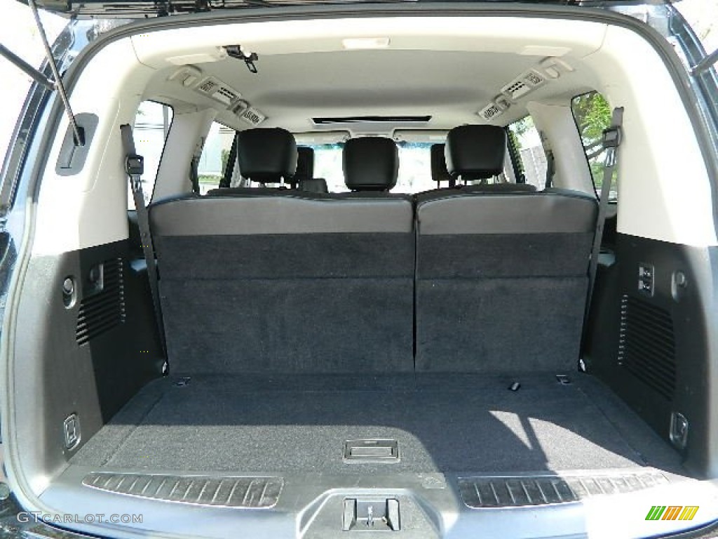 2011 Infiniti QX 56 4WD Trunk Photo #81614370