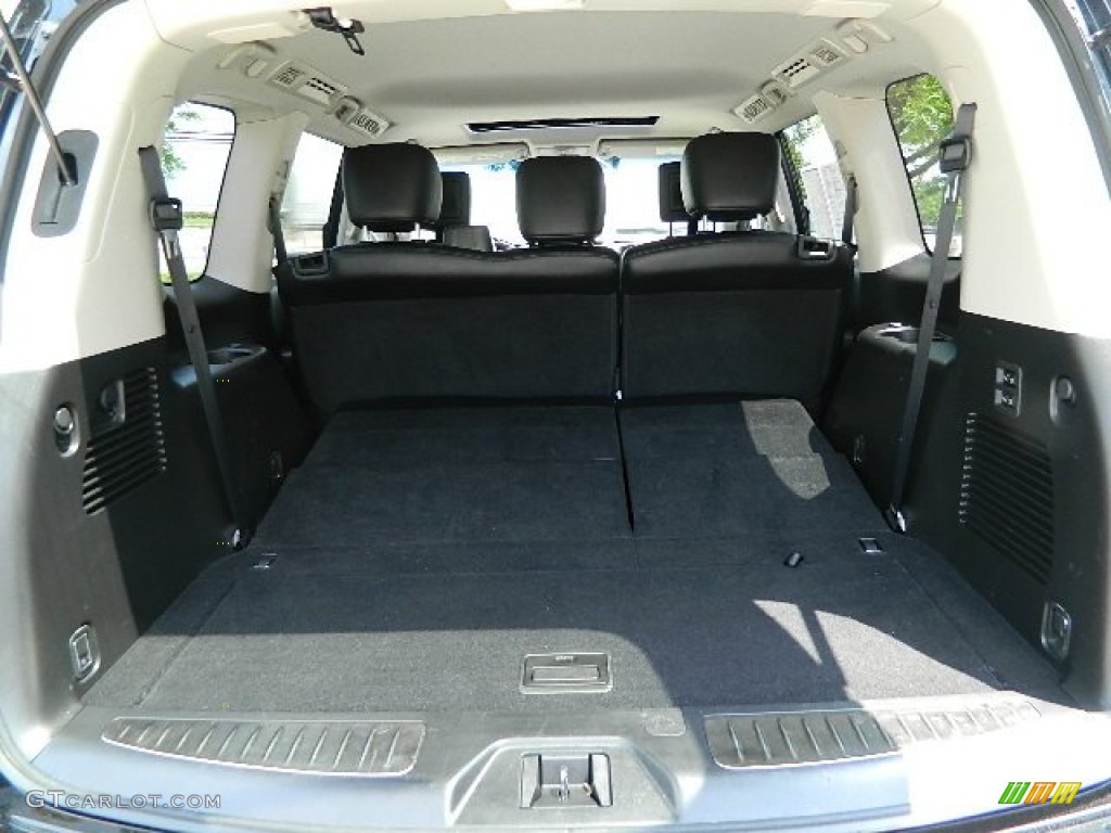 2011 Infiniti QX 56 4WD Trunk Photos