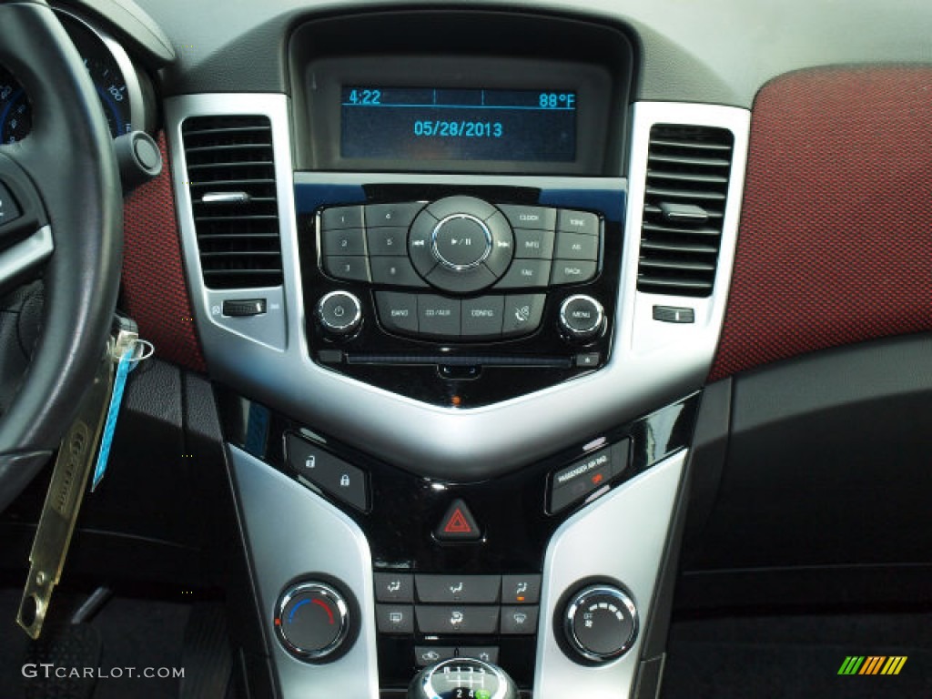 2011 Chevrolet Cruze ECO Controls Photo #81614408