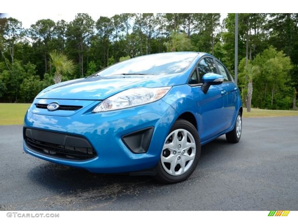 2013 Fiesta SE Hatchback - Blue Candy / Charcoal Black photo #1