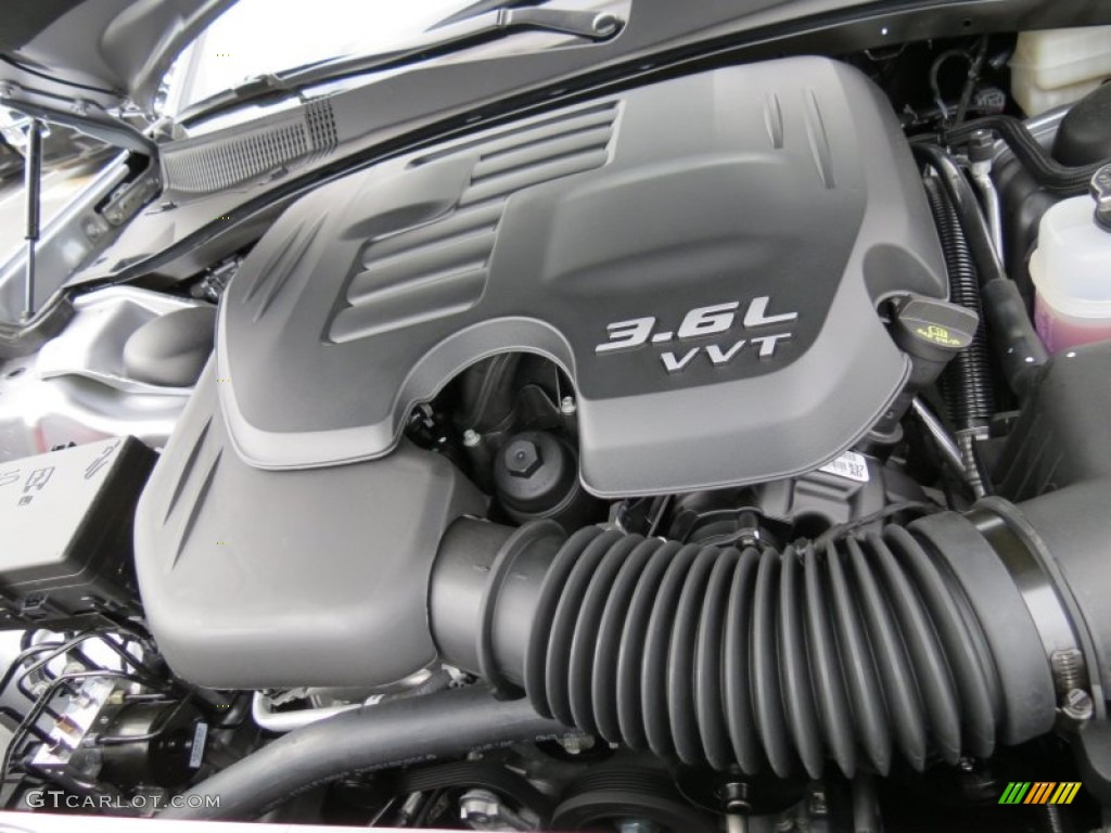 2013 Dodge Charger SE 3.6 Liter DOHC 24-Valve VVT Pentastar V6 Engine Photo #81618033