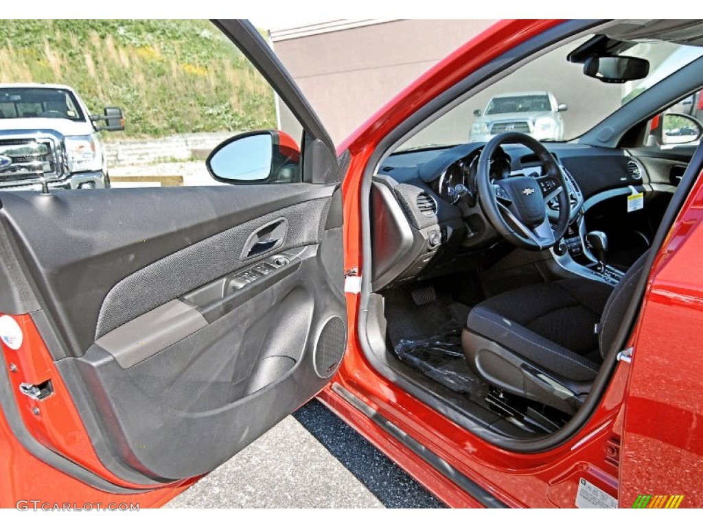 Jet Black Interior 2013 Chevrolet Cruze LT/RS Photo #81620310