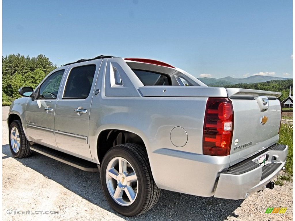 2013 Avalanche LT 4x4 Black Diamond Edition - Silver Ice Metallic / Ebony photo #7