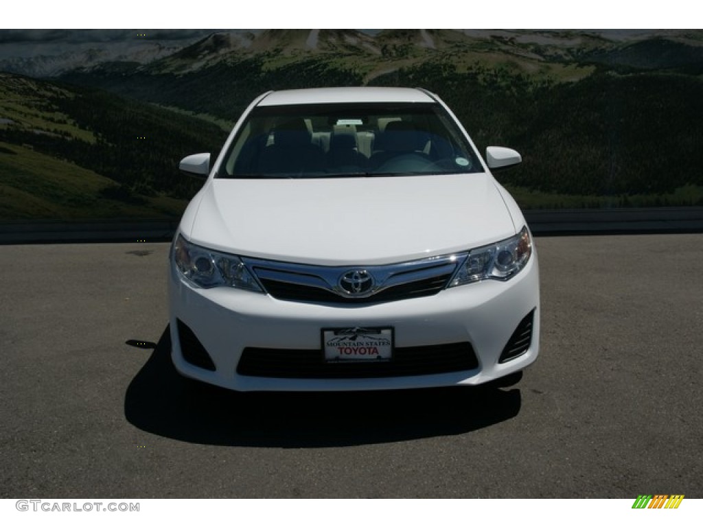 2013 Camry LE - Super White / Ivory photo #3