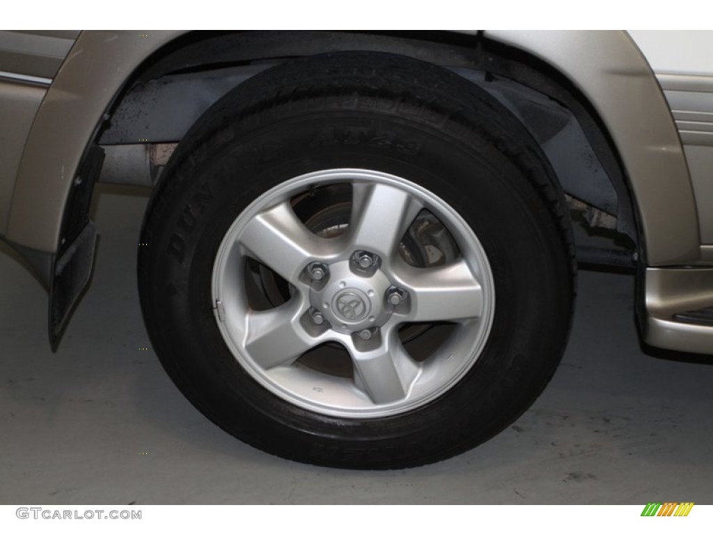 2005 Toyota Land Cruiser Standard Land Cruiser Model Wheel Photo #81625832