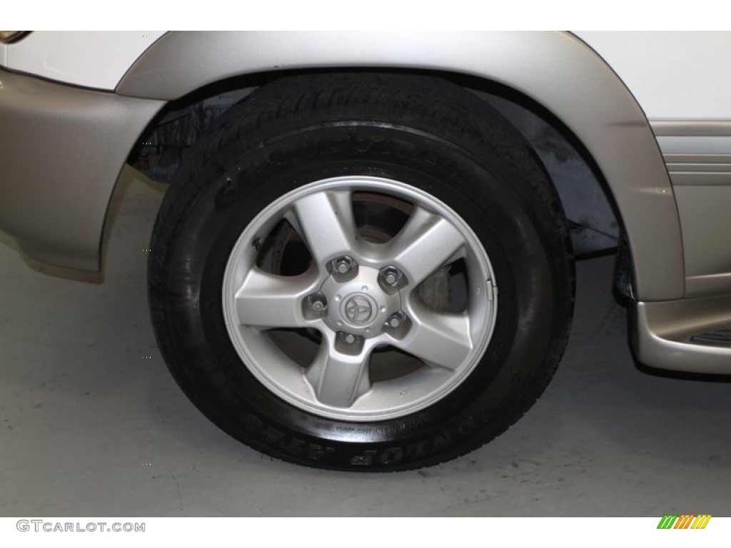 2005 Toyota Land Cruiser Standard Land Cruiser Model Wheel Photo #81626007