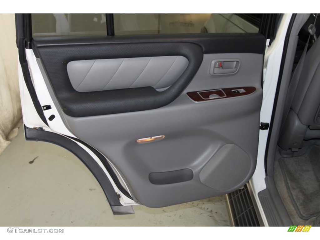2005 Toyota Land Cruiser Standard Land Cruiser Model Ivory Door Panel Photo #81626121