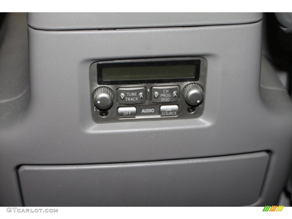 2005 Toyota Land Cruiser Standard Land Cruiser Model Controls Photo #81626273