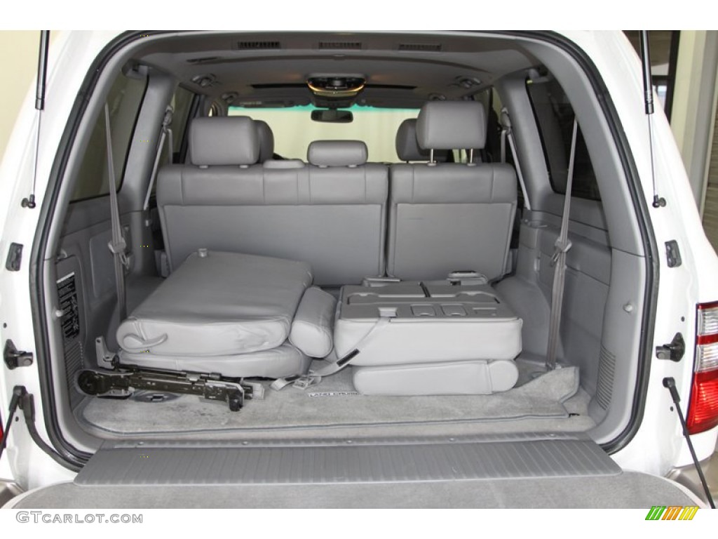 2005 Toyota Land Cruiser Standard Land Cruiser Model Trunk Photos