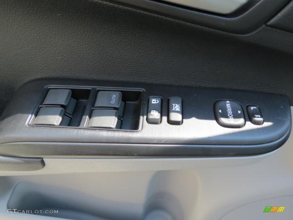 2012 Toyota Camry L Controls Photo #81626667