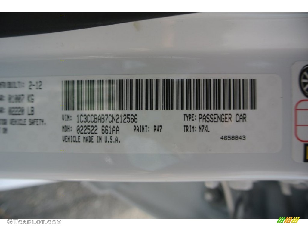 2012 200 LX Sedan - Bright White / Black/Light Frost photo #7