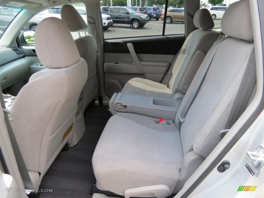 2012 Toyota Highlander Standard Highlander Model Rear Seat Photo #81627126