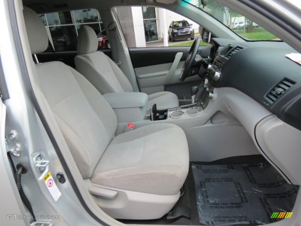 Ash Interior 2012 Toyota Highlander Standard Highlander Model Photo #81627390