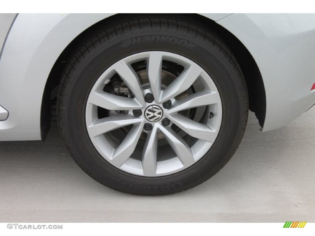 2013 Volkswagen Beetle TDI Convertible Wheel Photo #81628086