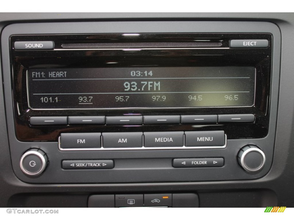 2013 Volkswagen Jetta SE Sedan Audio System Photo #81628644