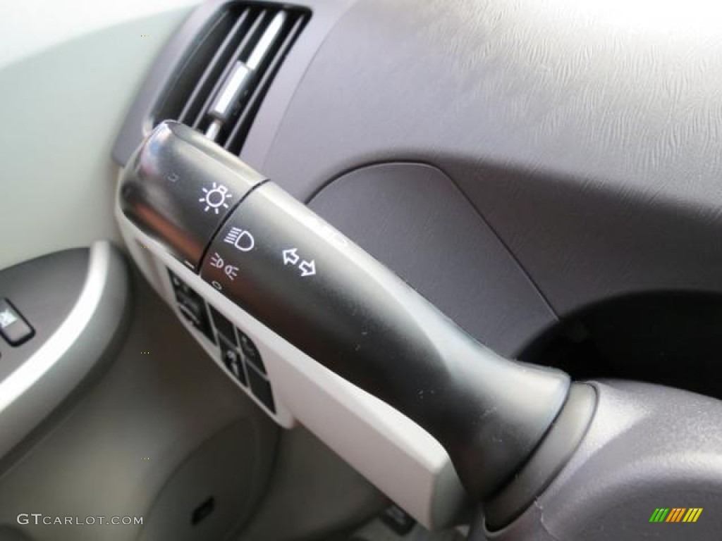 2010 Toyota Prius Hybrid II Controls Photo #81629871