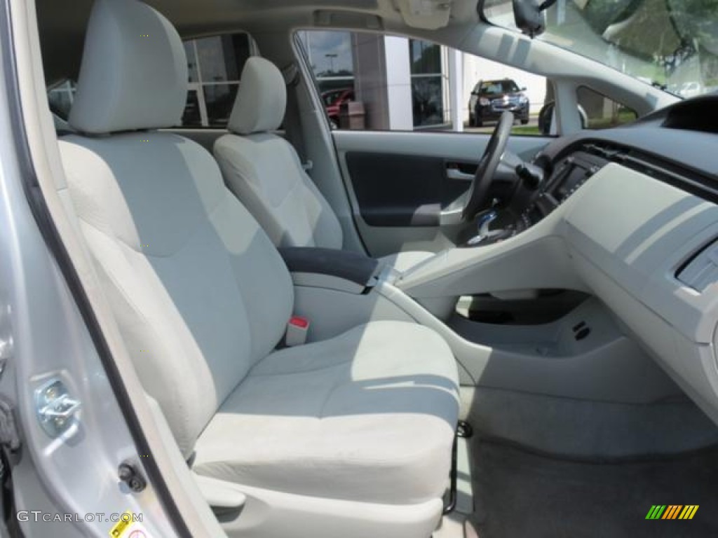 2010 Toyota Prius Hybrid II Front Seat Photos
