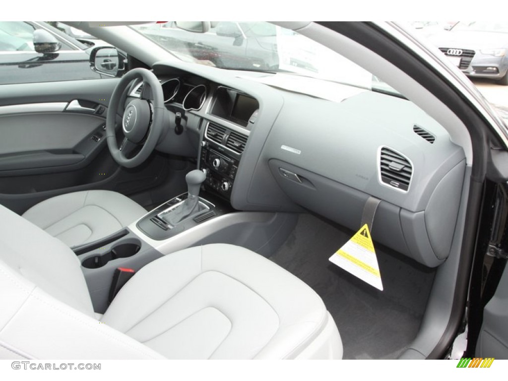 2013 Audi A5 2.0T quattro Coupe Dashboard Photos