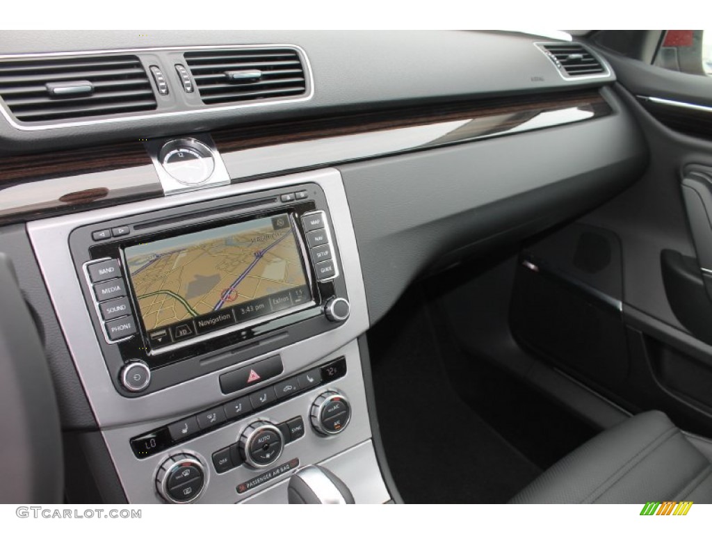 2013 Volkswagen CC VR6 4Motion Executive Navigation Photo #81630395